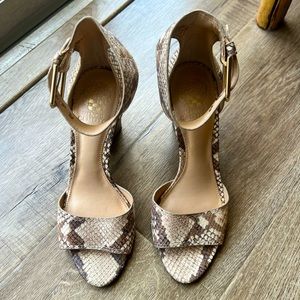 Vince Camuto - Size 7.5M (37.5)